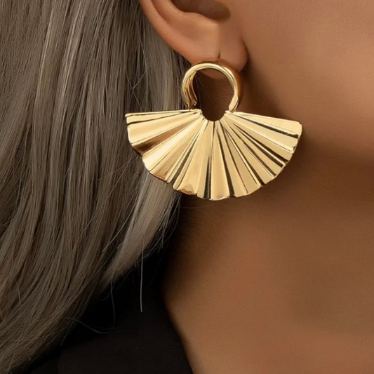 Radiant Fan-Inspired Gold Statement Earrings for Women