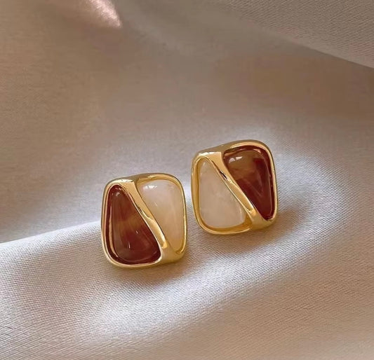 Chic Dual-Tone Geometric Stud Earrings
