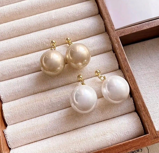 Modern Classic Pearl Drop Earrings