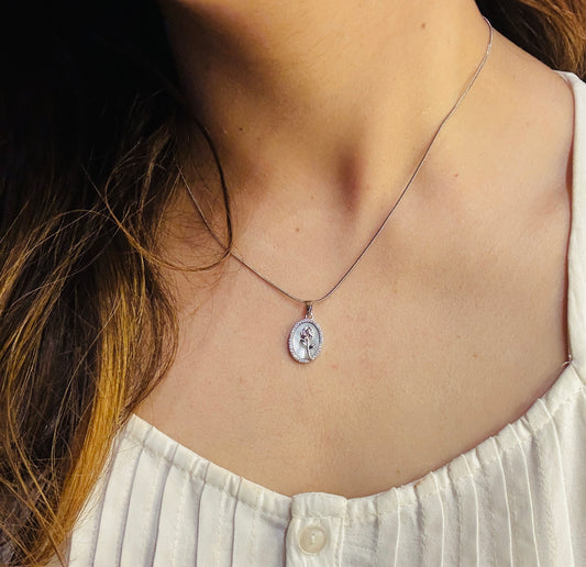 Elegant silver plated rose engraved necklace