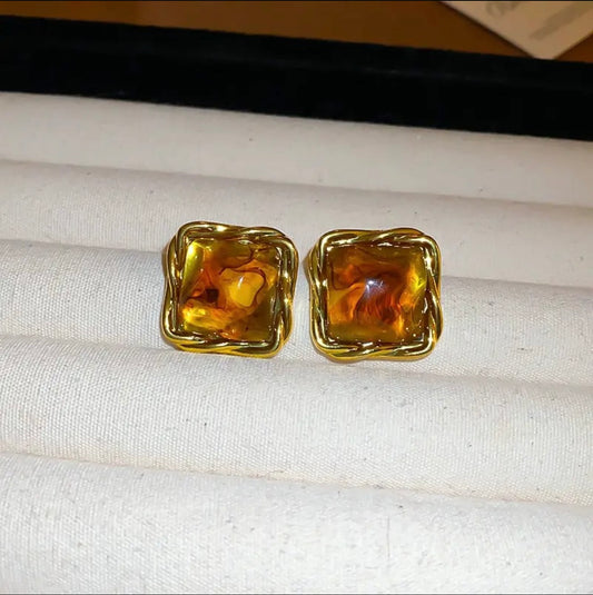 Caramel Stud Earrings