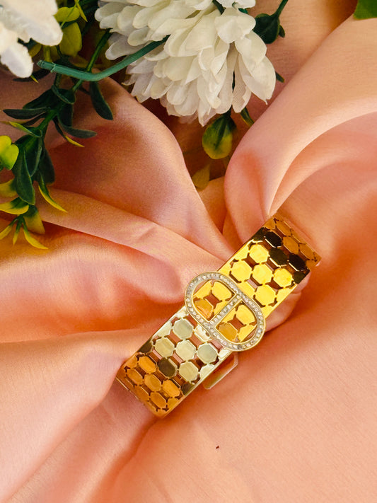 Unique Gold Honeycomb Bracelet with Crystal Clasp