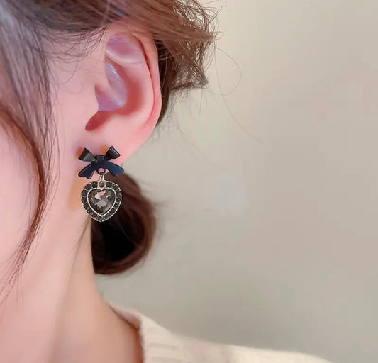 Black Stones BowKnot Heart Drop Earrings