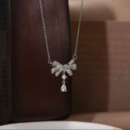 Rhinestone Bow Necklace