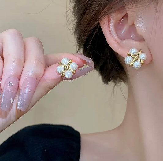 Classic Pearl Cluster Stud Earrings